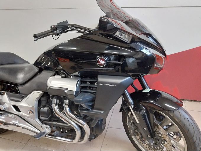 HONDA CTX 1300 ABS 4
