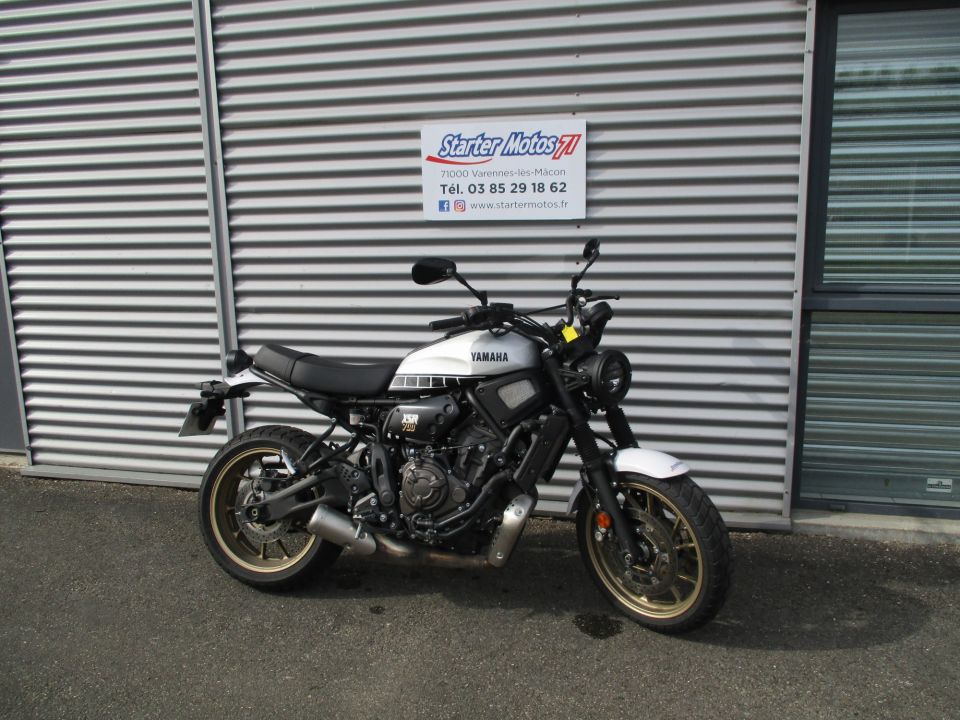 YAMAHA XSR 700 LEGACY 4