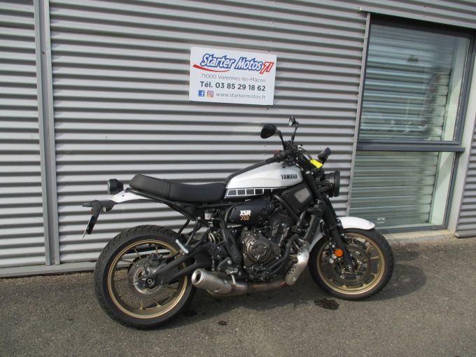 YAMAHA XSR 700 LEGACY 4
