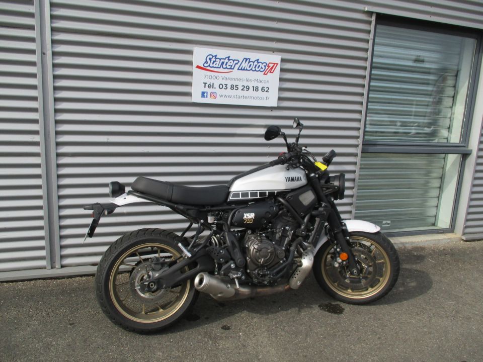 YAMAHA XSR 700 LEGACY 4
