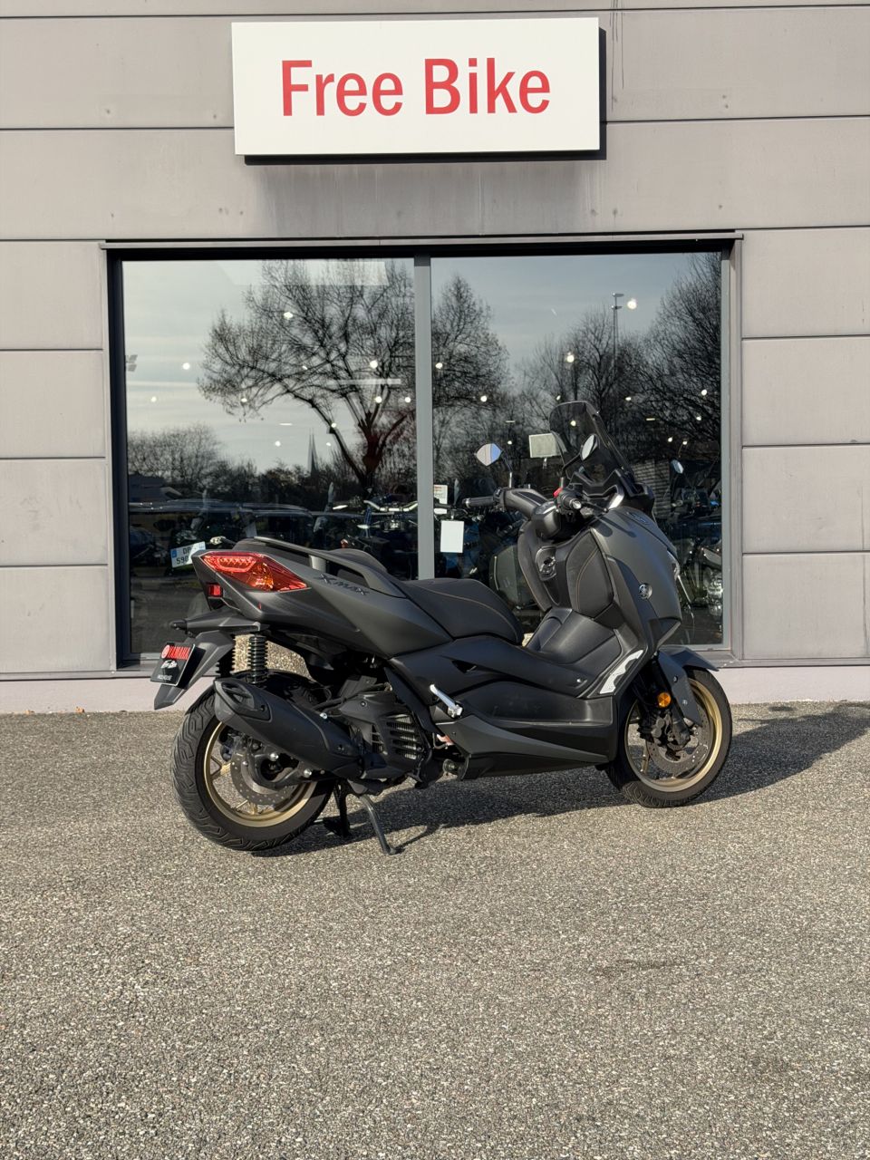 YAMAHA XMAX 125 TECH MAX 4