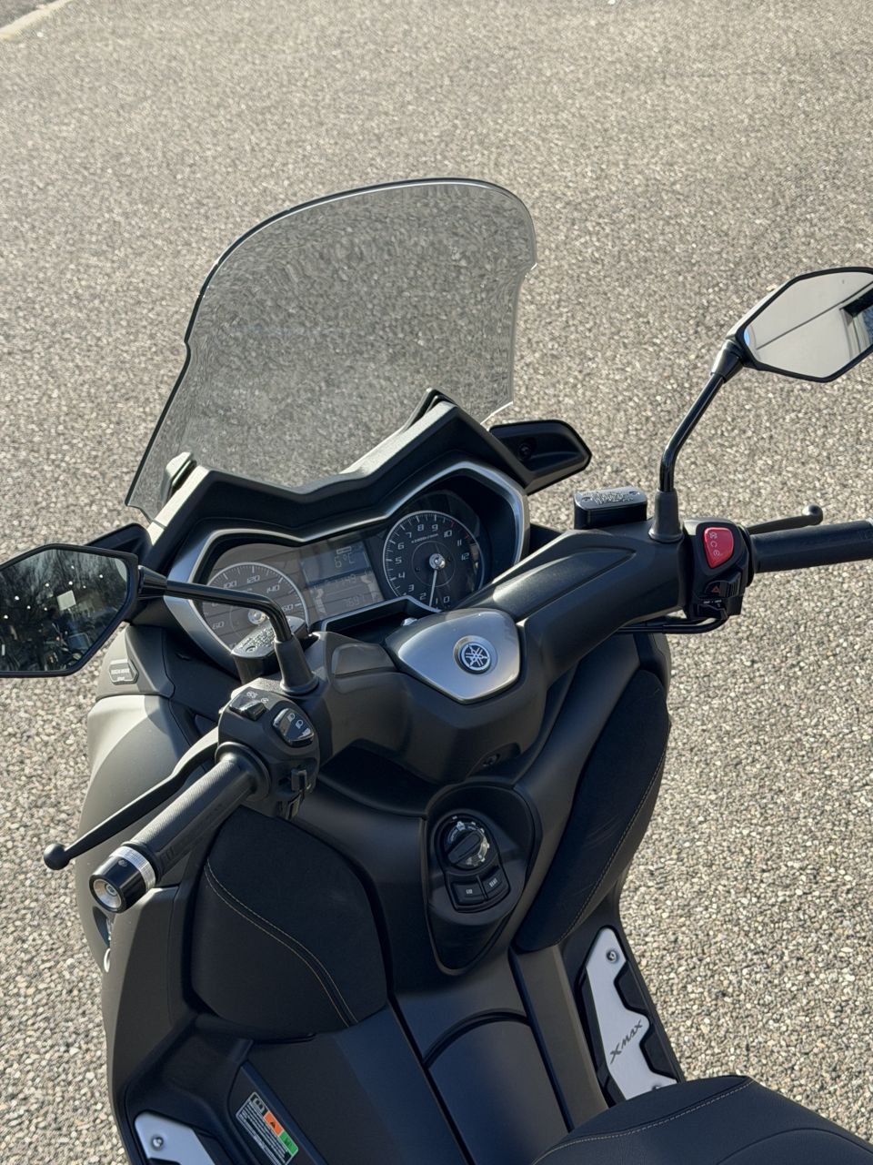 YAMAHA XMAX 125 TECH MAX 4