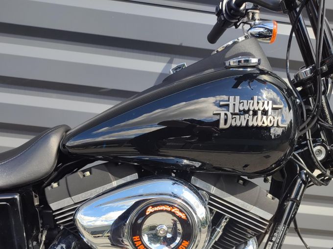 HARLEY-DAVIDSON DYNA STREET BOB 1690 4