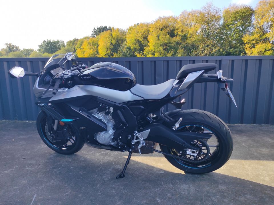 CF MOTO 675 SR-R 4