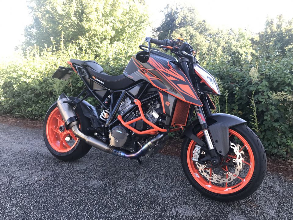 KTM 1290 SUPER DUKE R 4