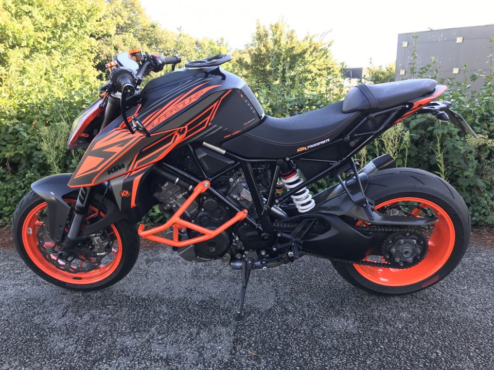KTM 1290 SUPER DUKE R 4