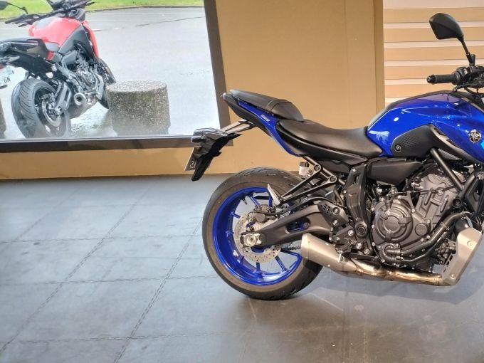 YAMAHA MT-07 (47.5CV) 4