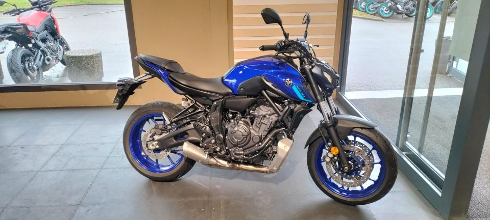 YAMAHA MT-07 (47.5CV) 4