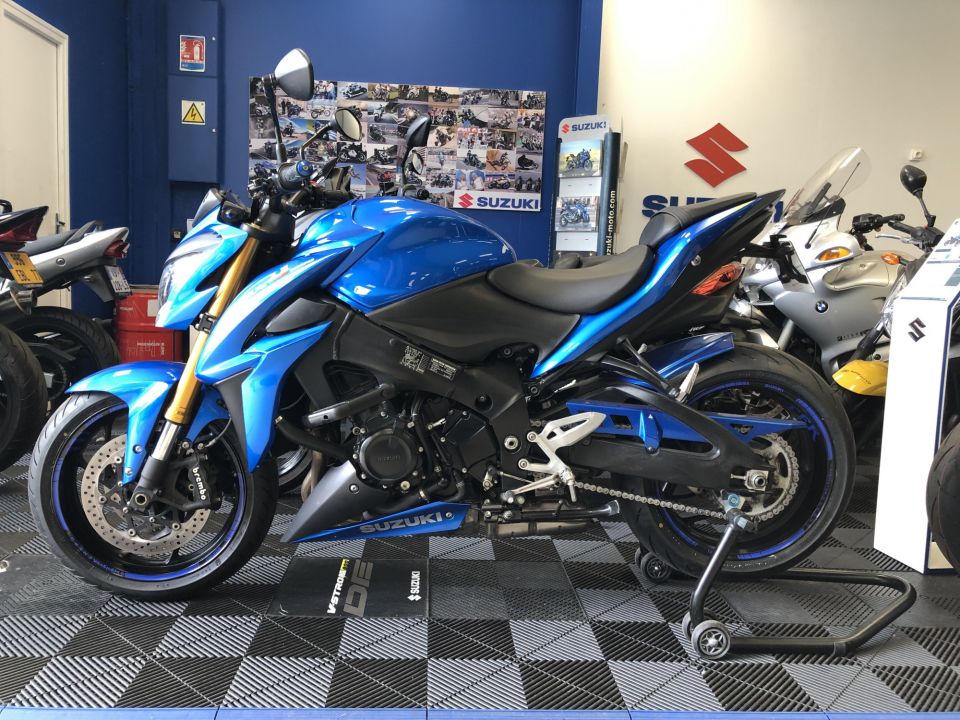 SUZUKI GSX-S 1000 ABS 4