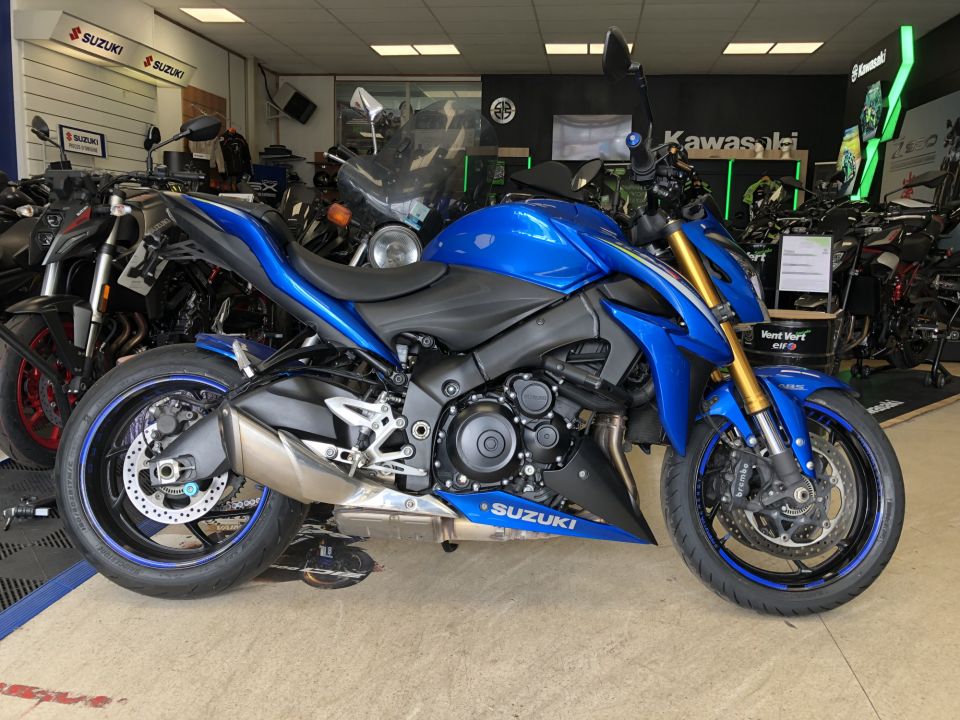 SUZUKI GSX-S 1000 ABS 4