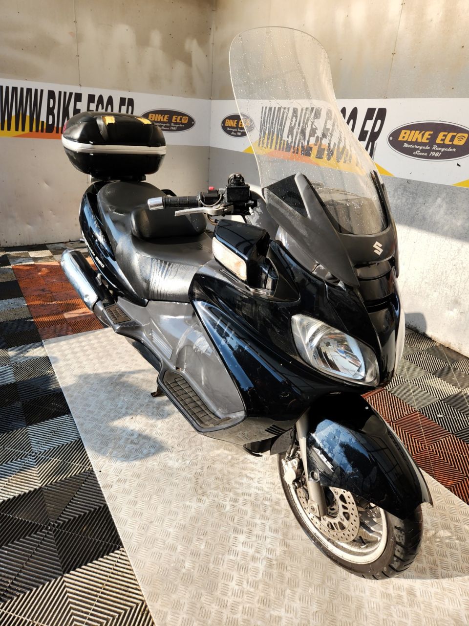 SUZUKI BURGMAN 650 4