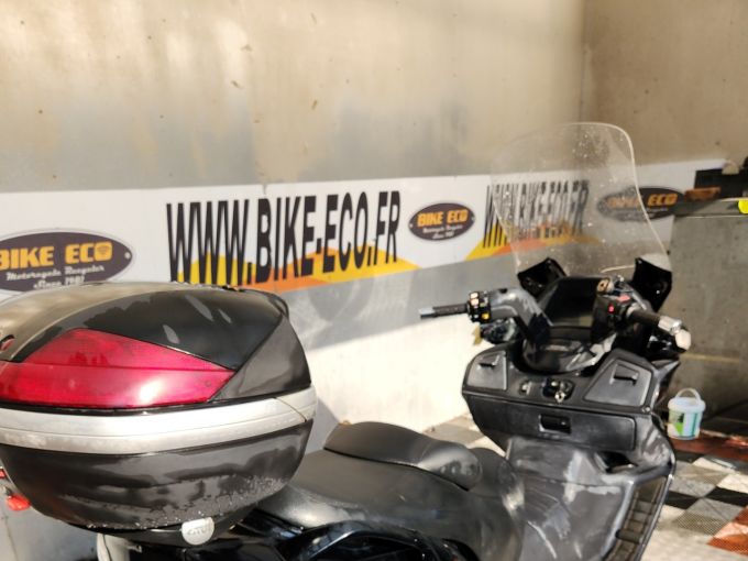 SUZUKI BURGMAN 650 4
