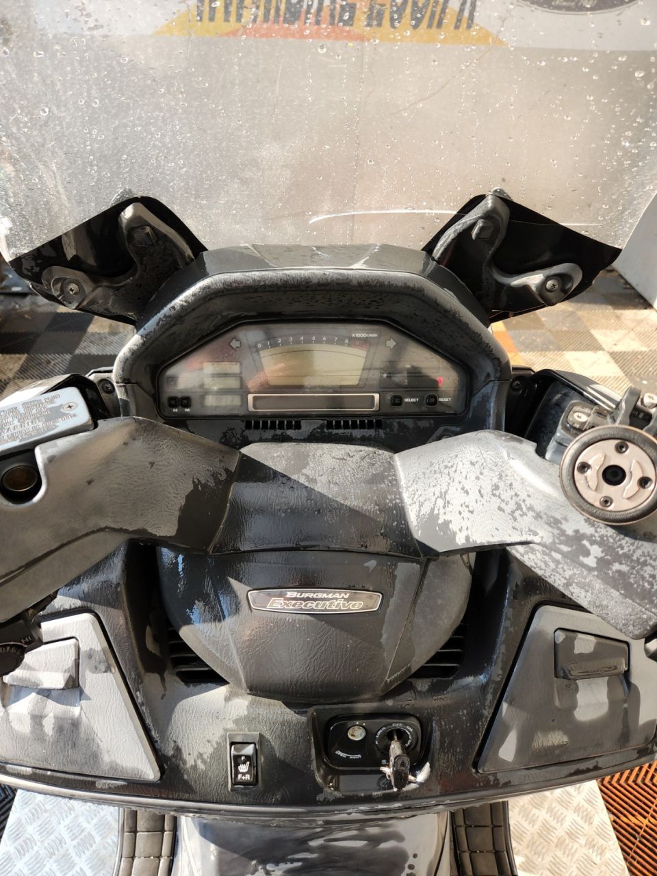 SUZUKI BURGMAN 650 4