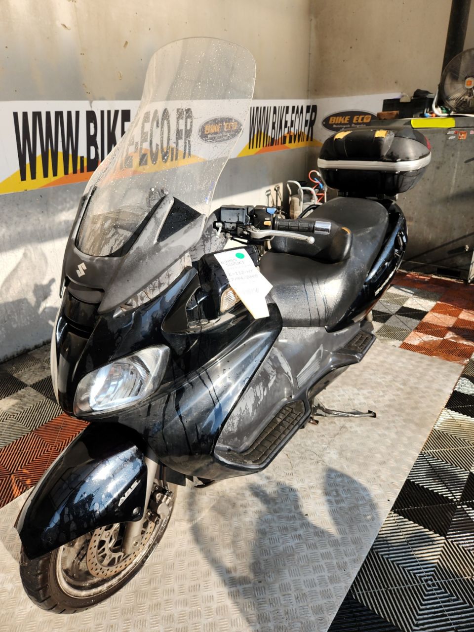 SUZUKI BURGMAN 650 4