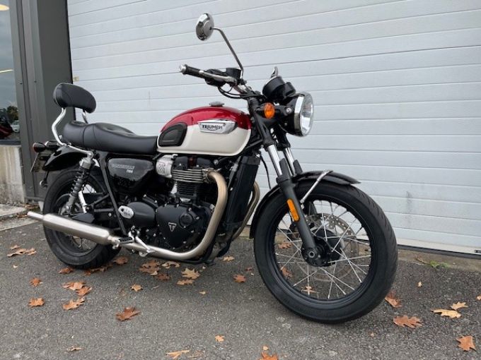 TRIUMPH BONNEVILLE T100 900 4
