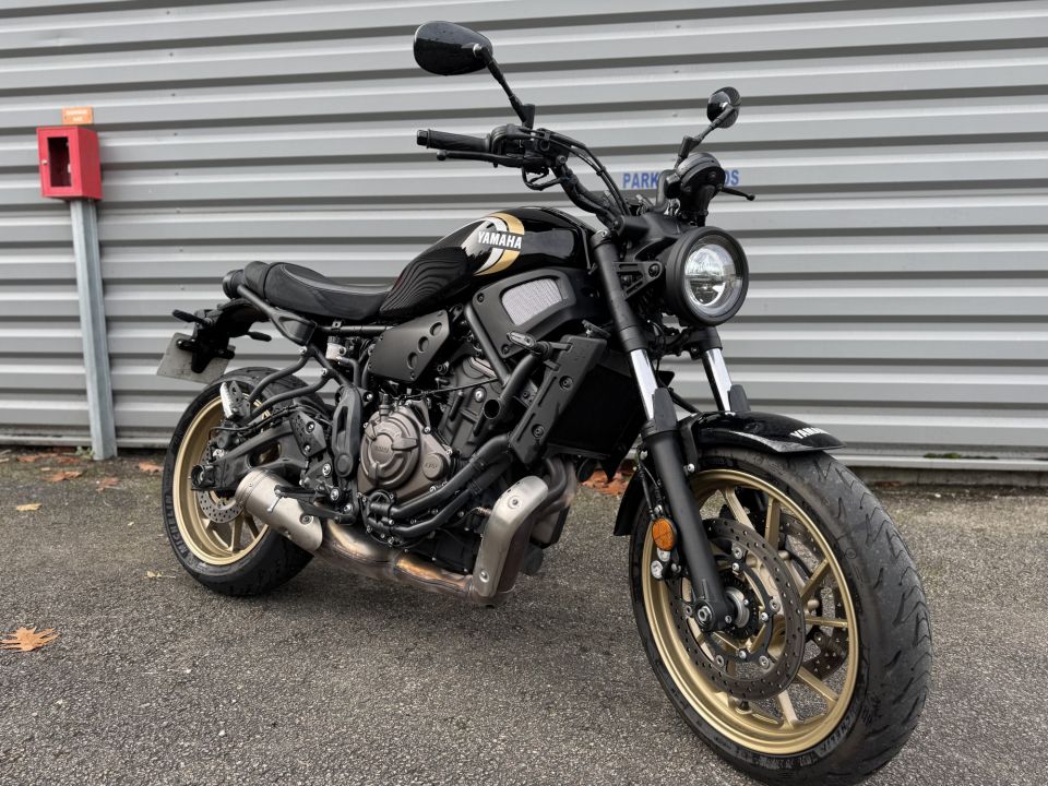YAMAHA XSR 700 4
