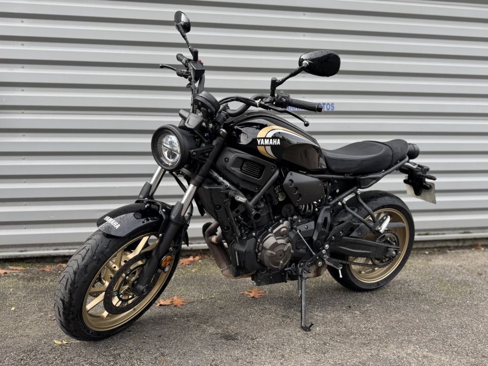 YAMAHA XSR 700 4