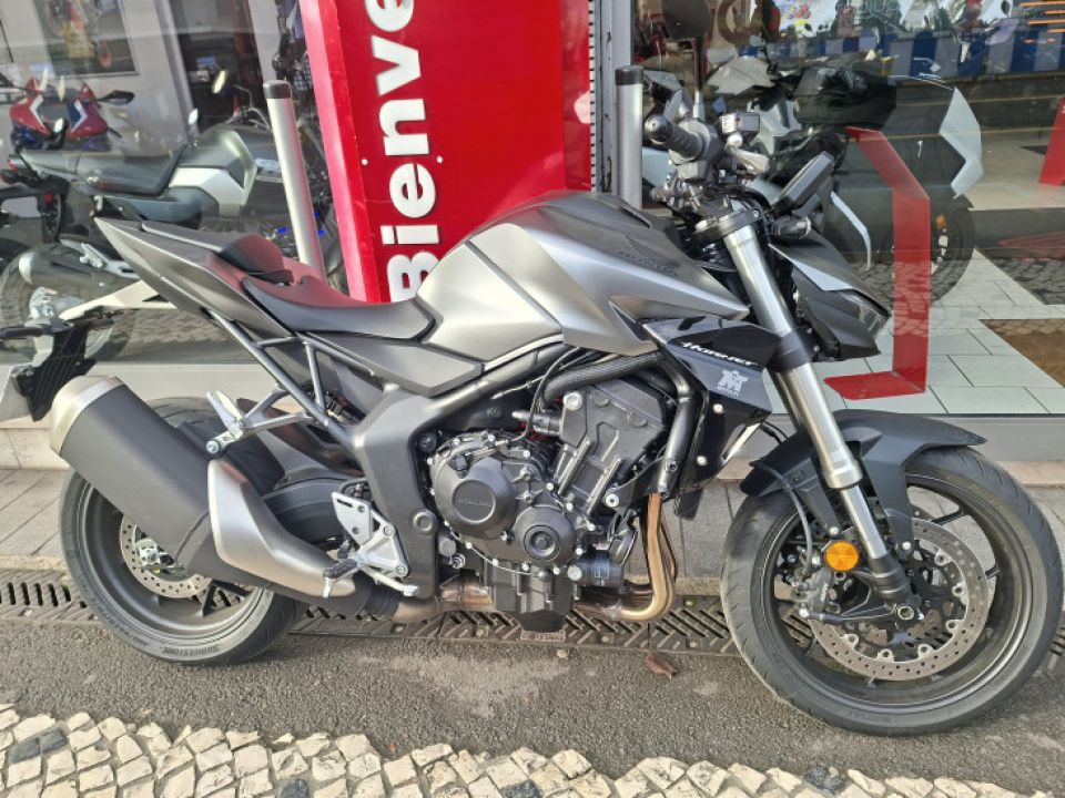 HONDA CB 1000 Hornet 4