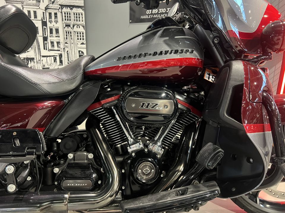 HARLEY-DAVIDSON TOURING ELECTRA GLIDE 1923 ULTRA CVO 4