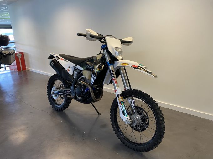 HUSQVARNA FE 350 Rockstar Edition 4