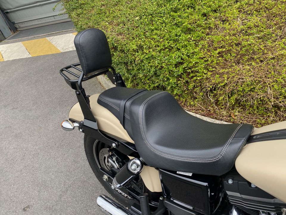 HARLEY-DAVIDSON DYNA FAT BOB 1690 4