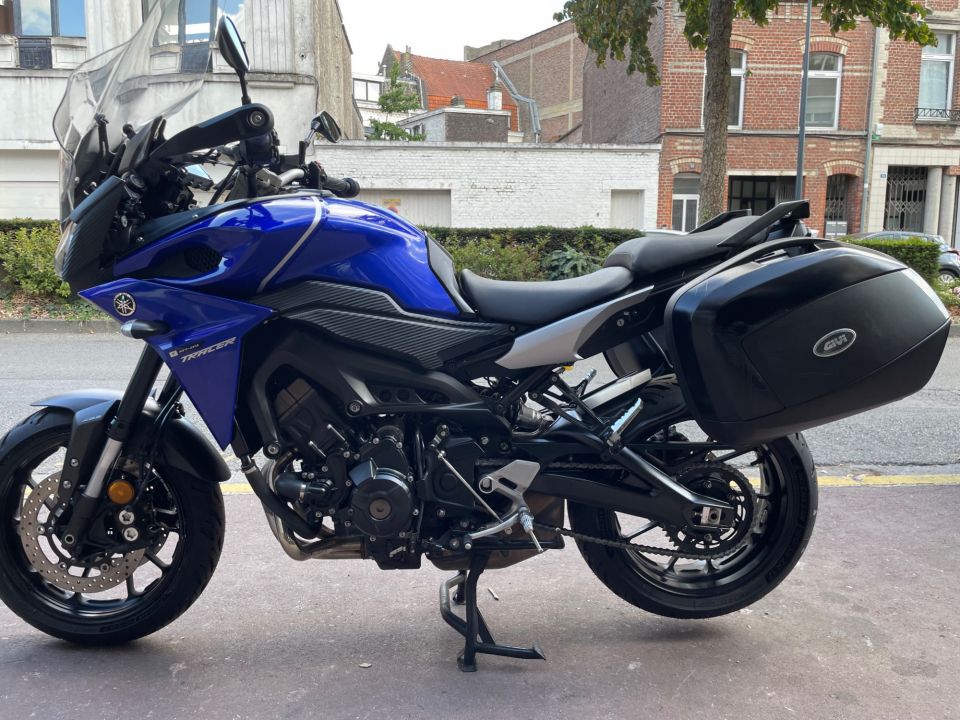 YAMAHA TRACER 900 4