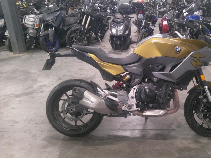 BMW F 900 XR 4