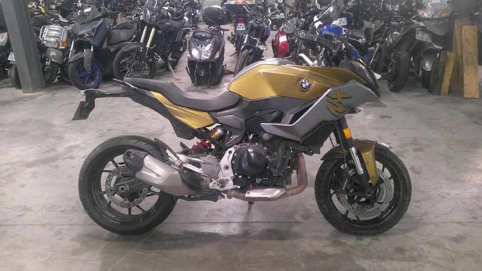 BMW F 900 XR 4