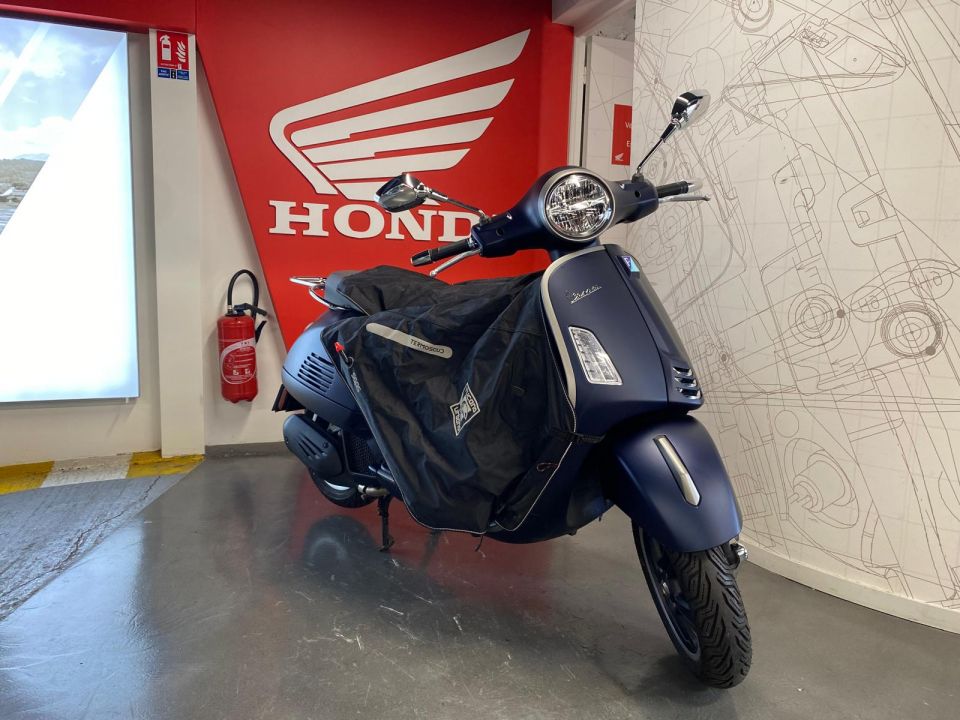 VESPA GTS 125IE SUPER 4