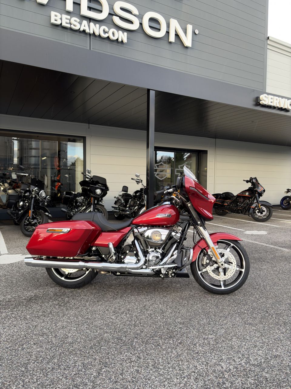 HARLEY-DAVIDSON TOURING STREET GLIDE 1923 4