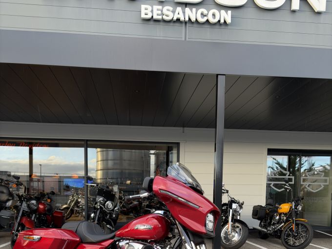 HARLEY-DAVIDSON TOURING STREET GLIDE 1923 4