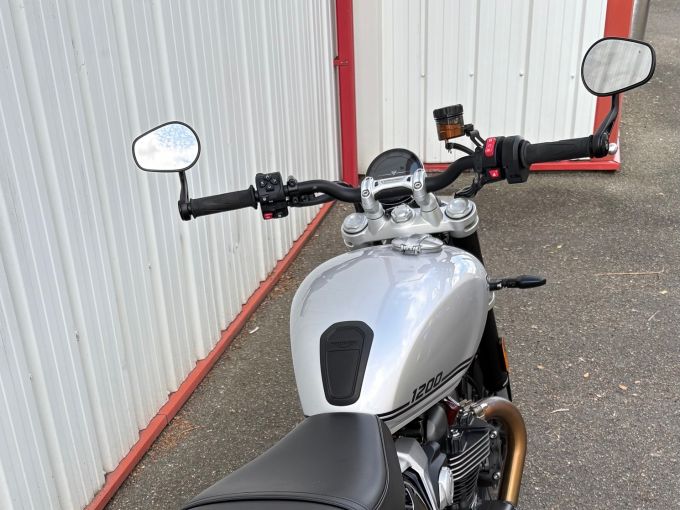 TRIUMPH SPEED TWIN 1200 4