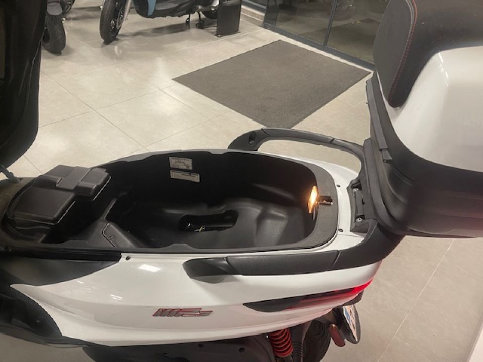 PIAGGIO MP3 350 ABS/ASR 4