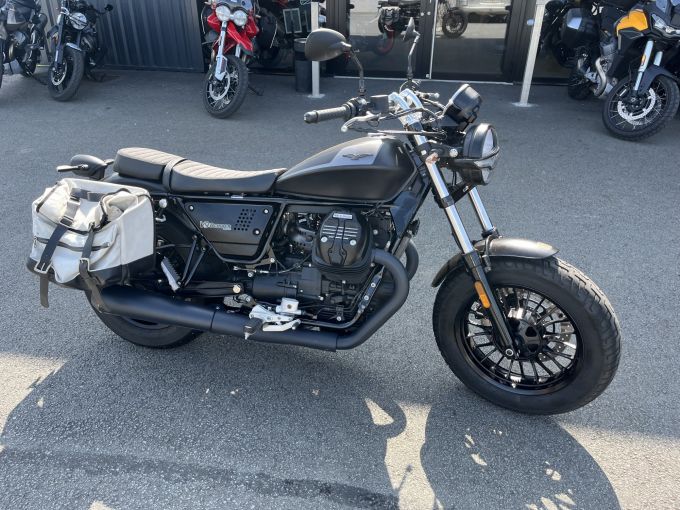 MOTO GUZZI V9 BOBBER 4