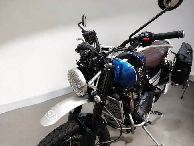 TRIUMPH SCRAMBLER 1200 XC 4