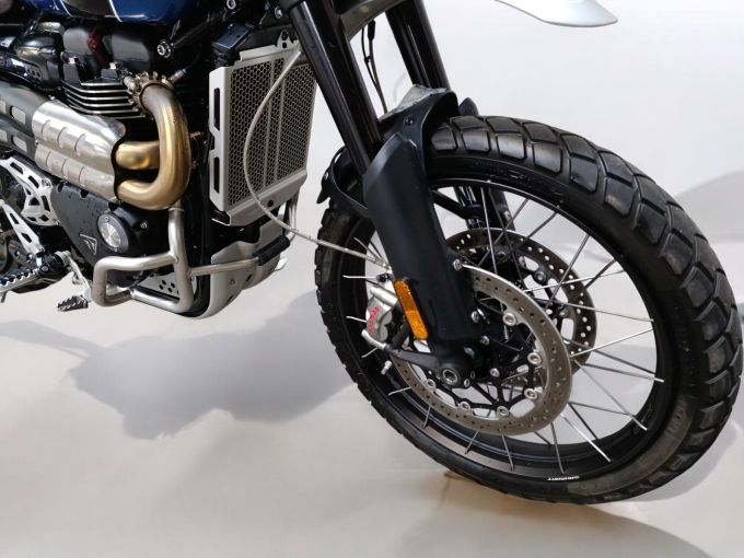 TRIUMPH SCRAMBLER 1200 XC 4