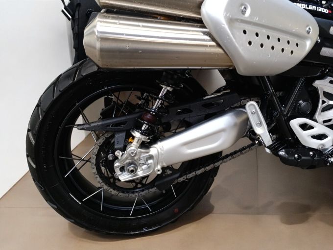 TRIUMPH SCRAMBLER 1200 XC 4