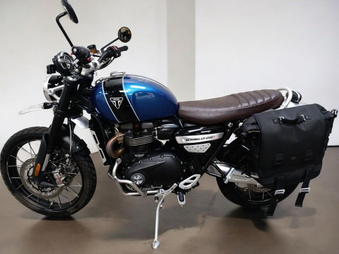 TRIUMPH SCRAMBLER 1200 XC 4