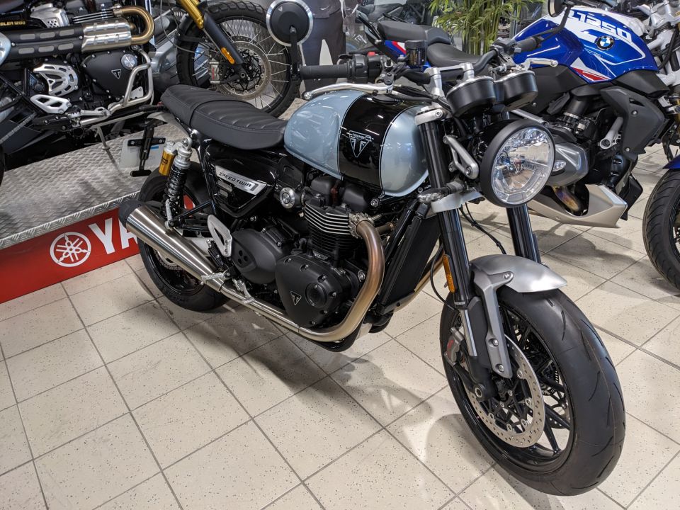 TRIUMPH SPEED TWIN 1200 4