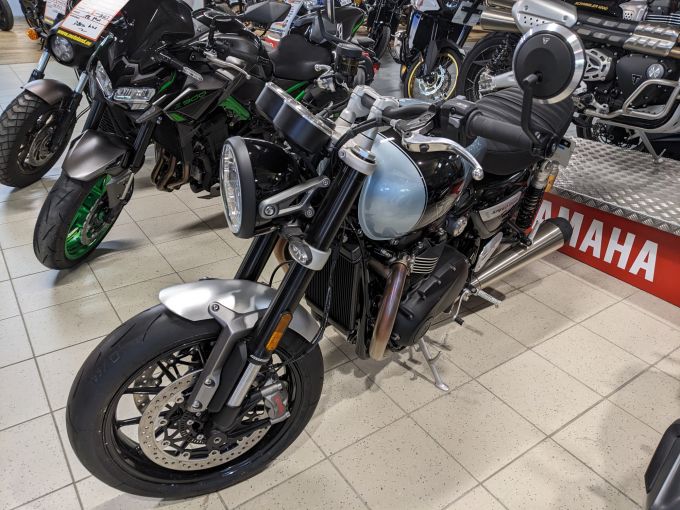 TRIUMPH SPEED TWIN 1200 4