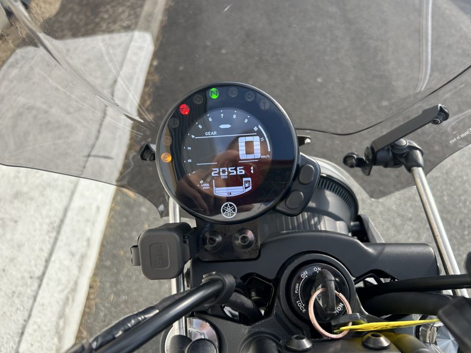 YAMAHA XSR 700 ABS 4