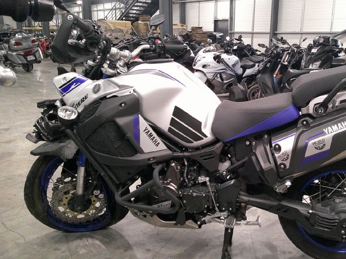 YAMAHA XT1200Z 4