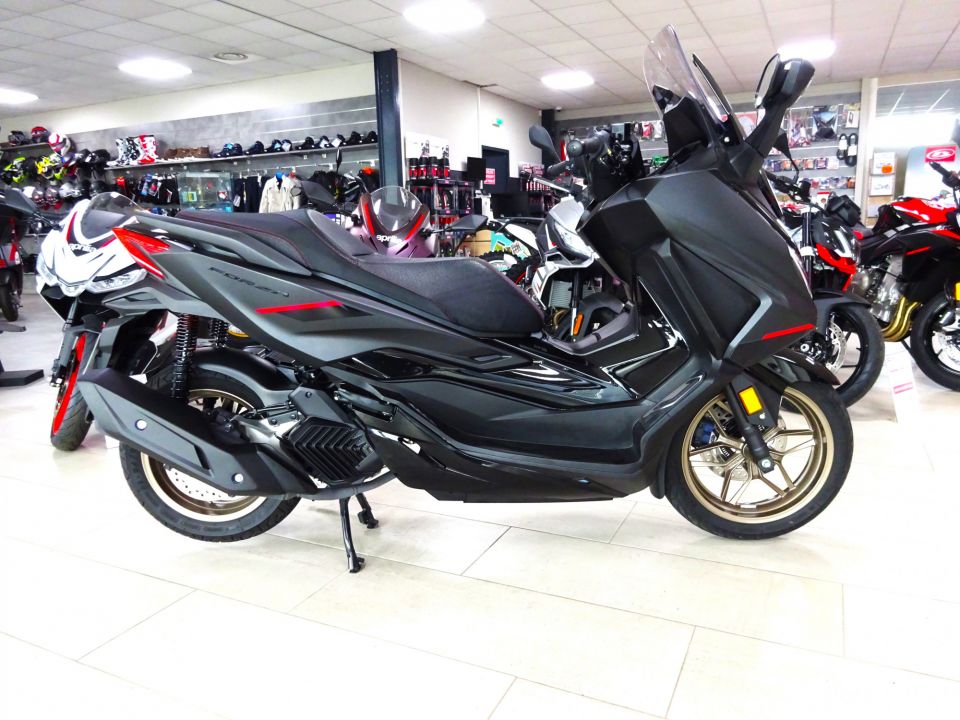 HONDA NSS FORZA 125 4