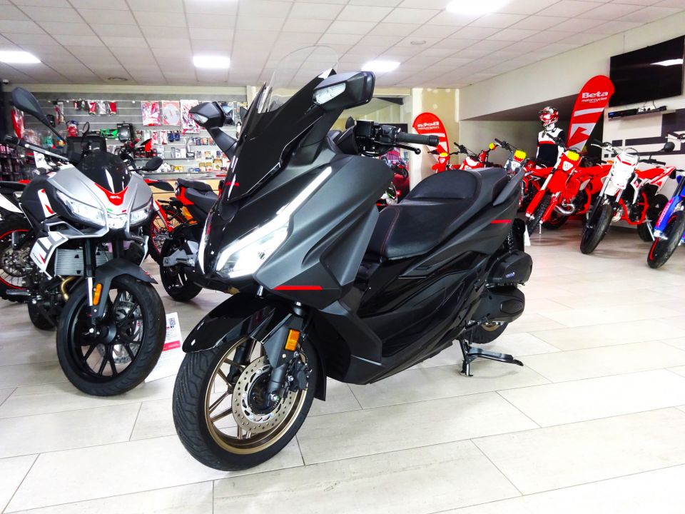 HONDA NSS FORZA 125 4