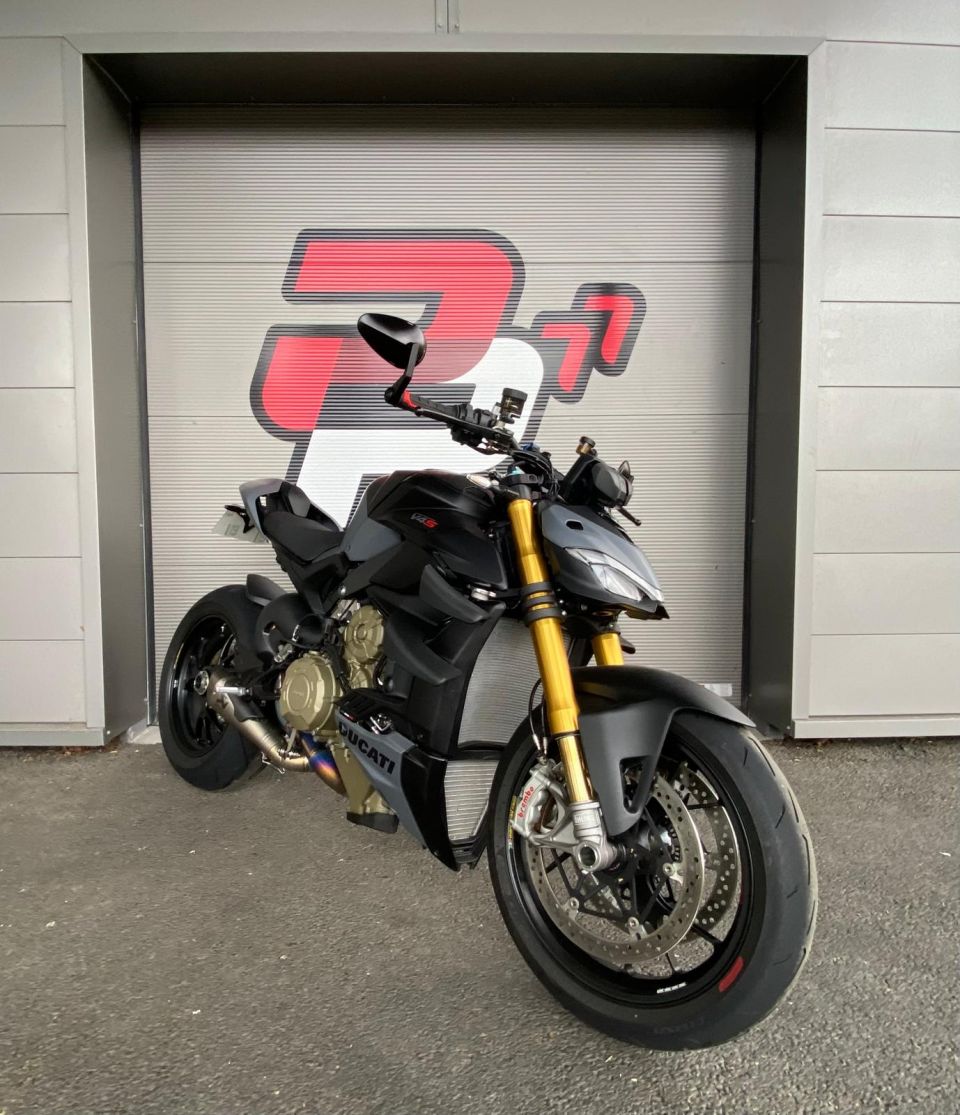 DUCATI STREETFIGHTER V4S GREY NERO 4