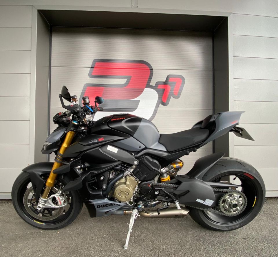 DUCATI STREETFIGHTER V4S GREY NERO 4