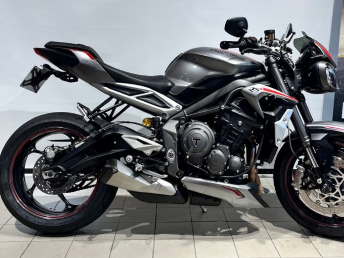 TRIUMPH STREET TRIPLE 765 RS 4