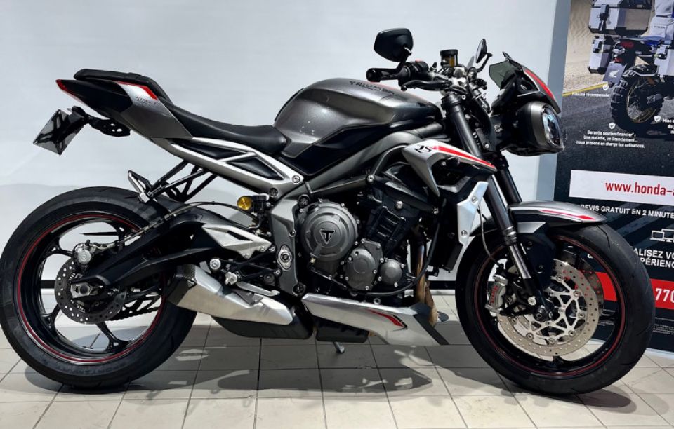 TRIUMPH STREET TRIPLE 765 RS 4
