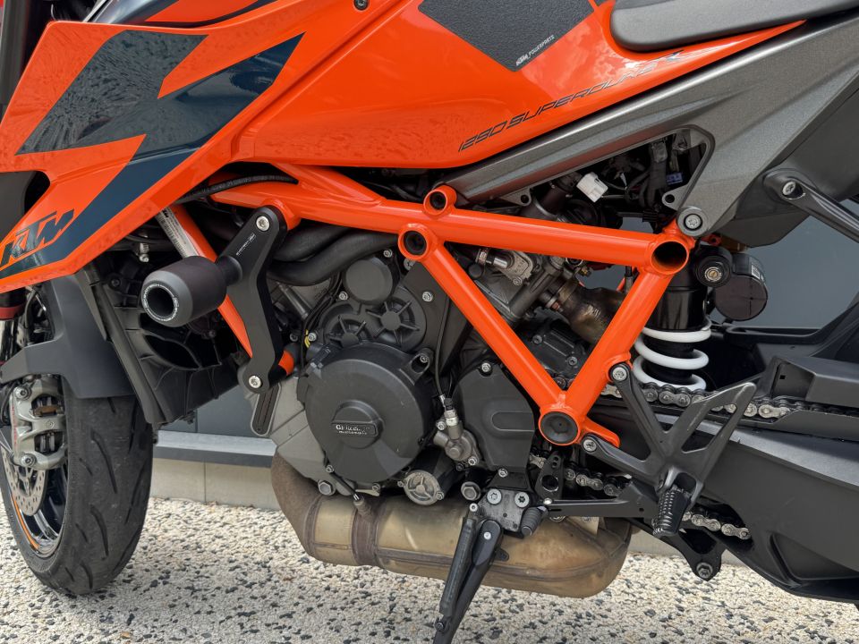 KTM KTM 1290 SUPER DUKE R 2020 4