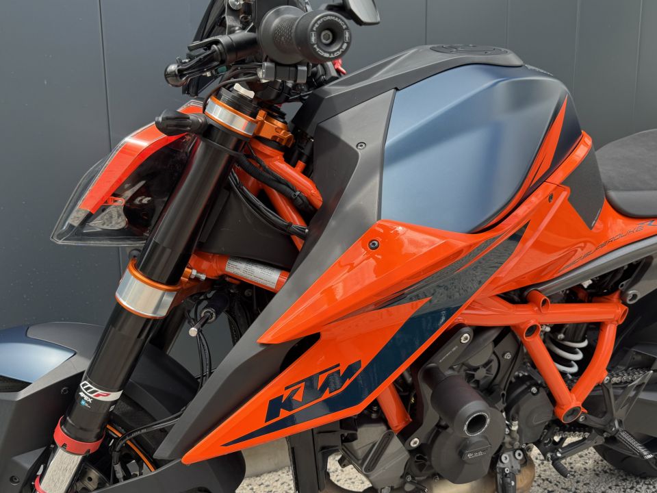 KTM KTM 1290 SUPER DUKE R 2020 4